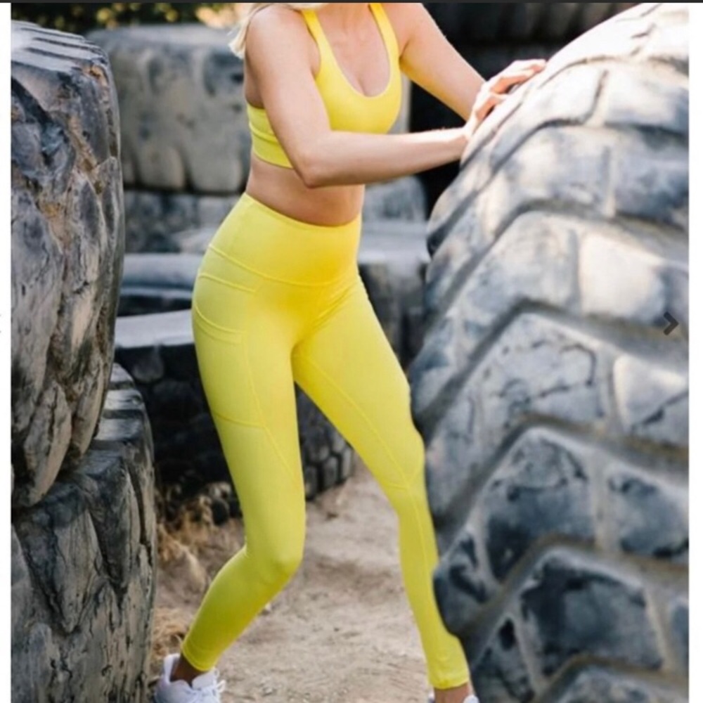 ZYIA Yellow Metallic Light and Tight 7/8 Leggings